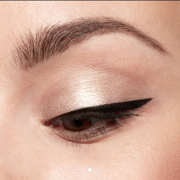 STILA SHIMMER & GLOW LIQUID EYE SHADOW - KITTEN - Picture 3 of 6
